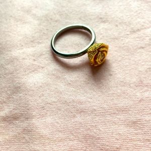 NEW Swarovski gold flower ring, size 7, no box